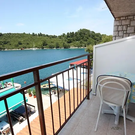 By The Sea Pomena, Mljet - 4929 Pomena